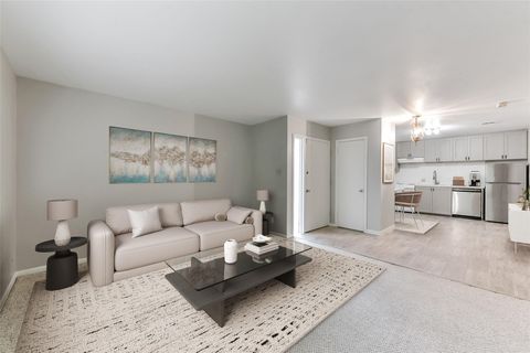 Photo of 6305 Deerwood Road, Houston, TX 77057 (MLS # 6119199)