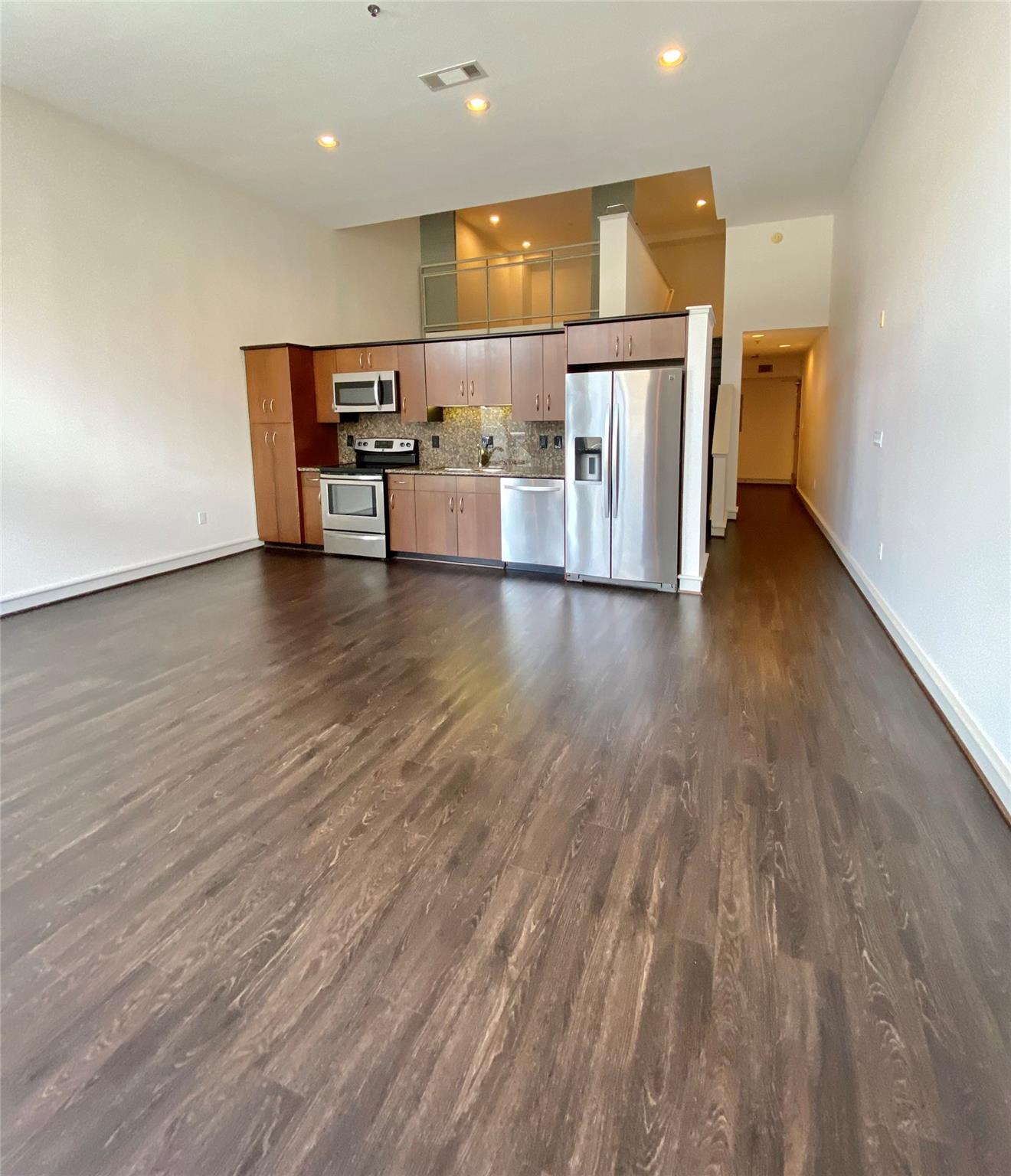 3311 Yupon Street 315