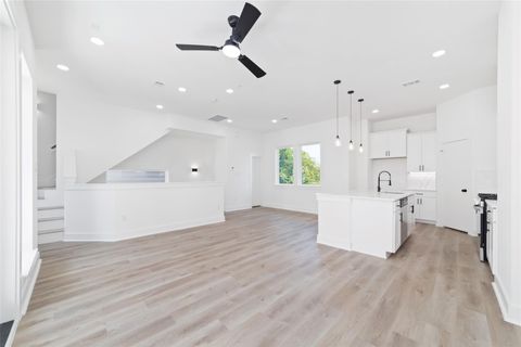 Tiny photo for 812 Elkhart Street #E, Houston, TX 77091 (MLS # 94929521)