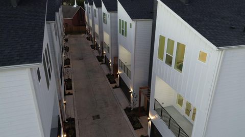 Tiny photo for 812 Elkhart Street #E, Houston, TX 77091 (MLS # 94929521)