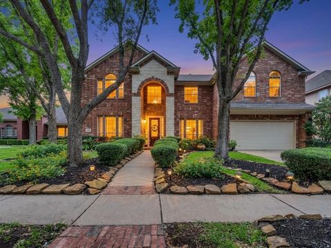 Photo of 1014 Longdraw Drive, Katy, TX 77494 (MLS # 39691976)