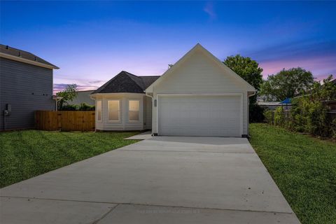 Photo of 3700 Avenue S Street W, Santa Fe, TX 77510 (MLS # 93317381)