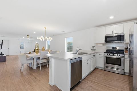 Tiny photo for 14427 Woodcott Warren Way, Rosharon, TX 77583 (MLS # 45969508)