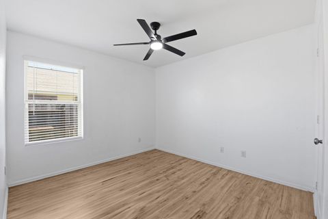 Tiny photo for 14427 Woodcott Warren Way, Rosharon, TX 77583 (MLS # 45969508)