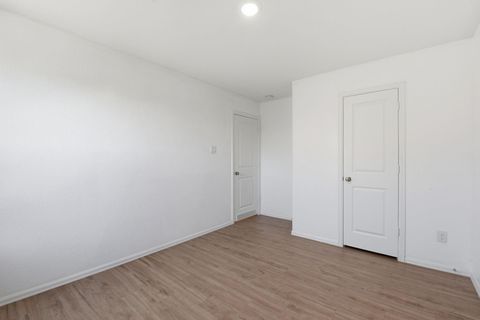 Tiny photo for 14427 Woodcott Warren Way, Rosharon, TX 77583 (MLS # 45969508)