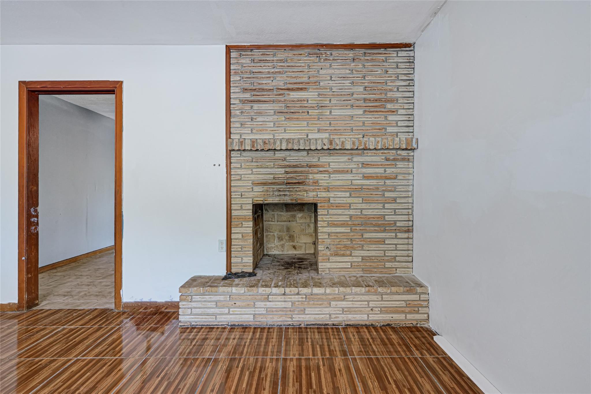 709 Queens Road