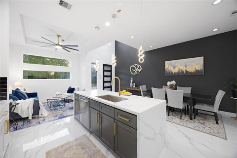 5125 Doolittle Boulevard Houston TX 77033