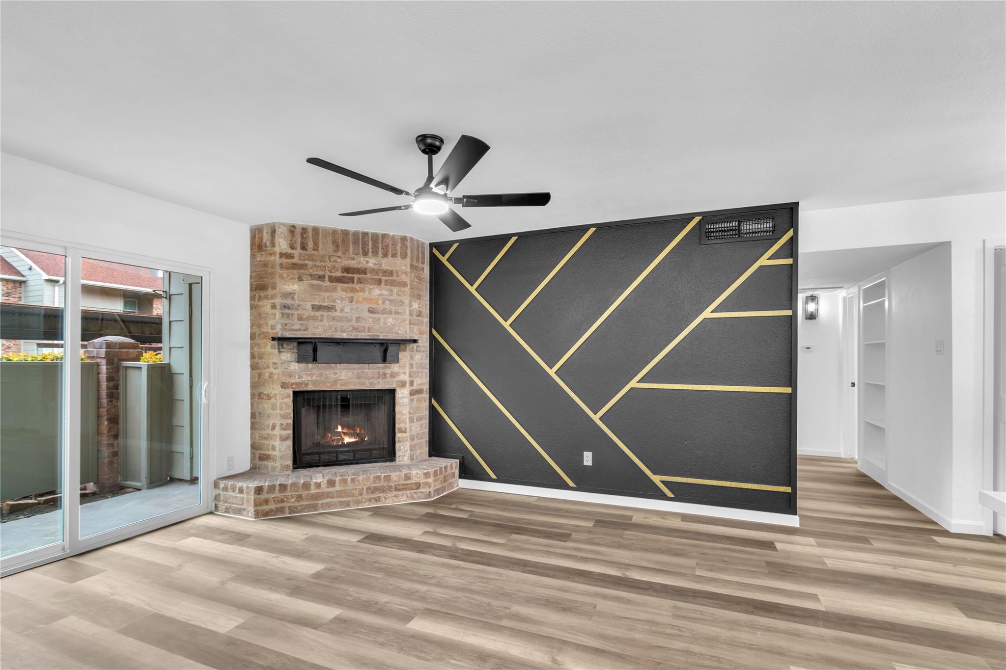 2800 Jeanetta Street 2411