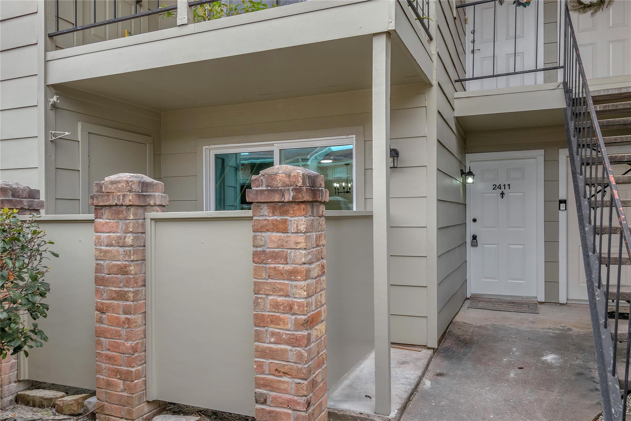 2800 Jeanetta Street 2411