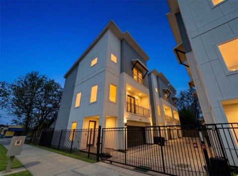 Photo of 903 Quitman Street #B, Houston, TX 77009 (MLS # 77468226)