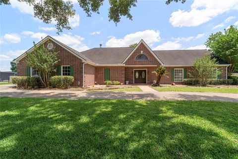 Photo of 26101 Hunter Lane, Katy, TX 77494 (MLS # 87334611)