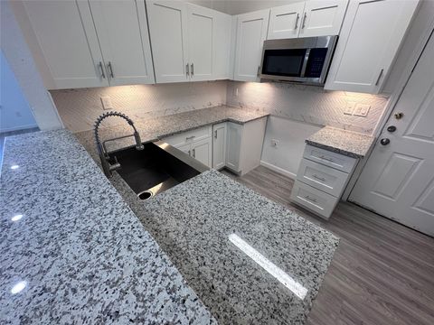 6946 Paris Street B Houston TX 77021