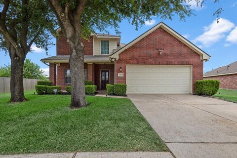 Photo of 14215 Darrah Drive, Houston, TX 77090 (MLS # 96407397)