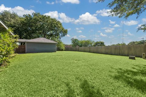 Tiny photo for 1730 Hilton Head Drive, Missouri City, TX 77459 (MLS # 94914523)