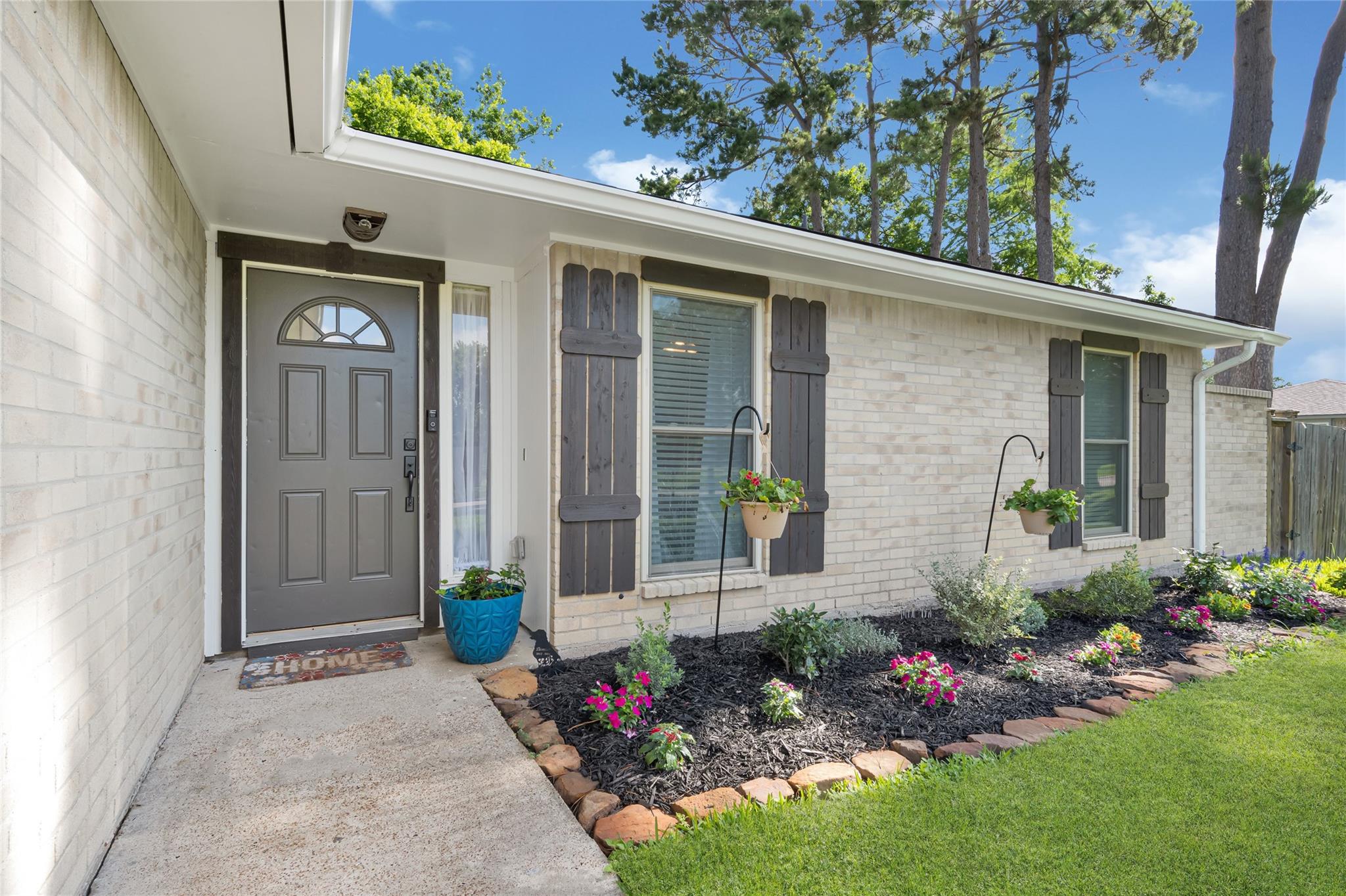 4007 Pin Oak Drive