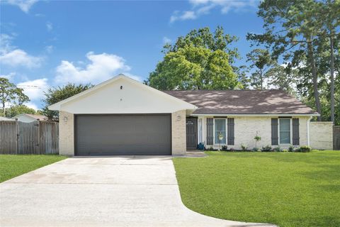 Photo of 4007 Pin Oak Drive, Mont Belvieu, TX 77523 (MLS # 7294731)
