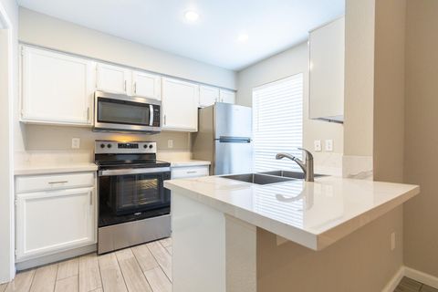 Tiny photo for 3900 Woodchase Drive #132, Houston, TX 77042 (MLS # 16627090)