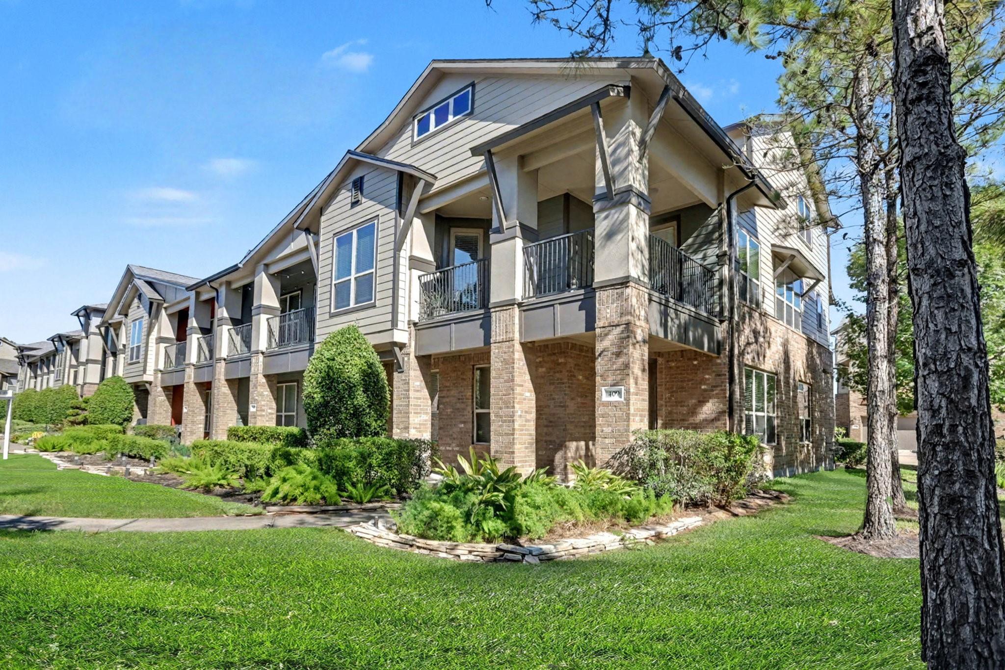 409 Via Regatta Drive