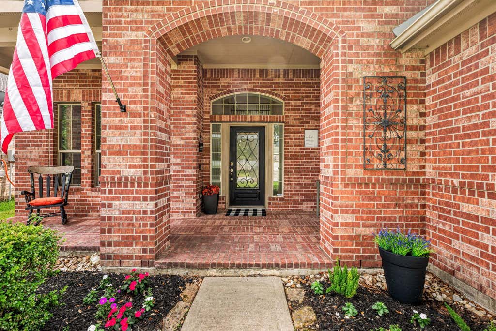 Photo of 2303 Crescent Water, Rosenberg, TX 77471 (MLS # 8641321)