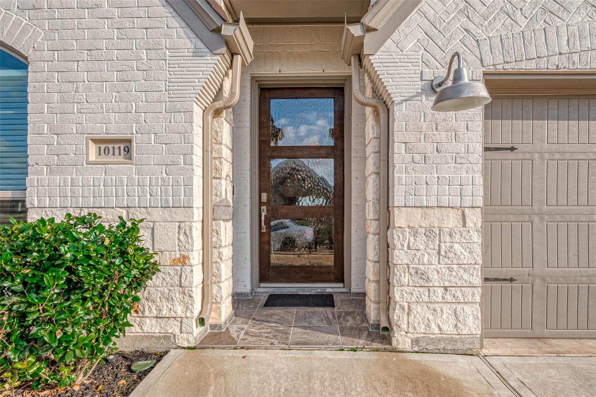 10119 Maclaren Drive