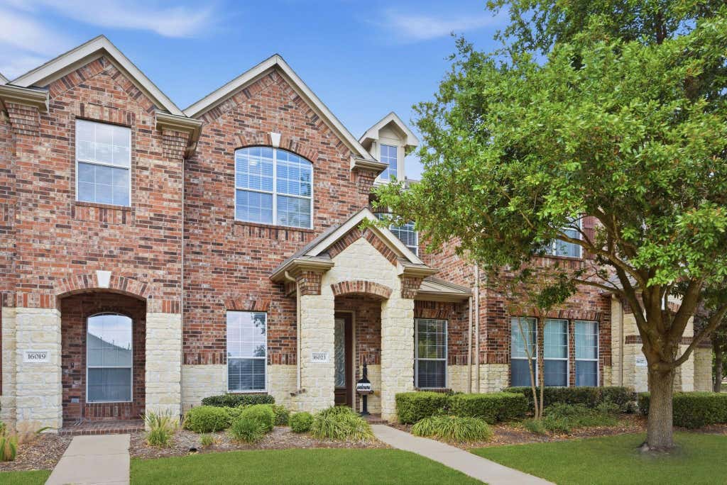 Photo of 16023 Powder Springs Lane, Houston, TX 77070 (MLS # 64198579)