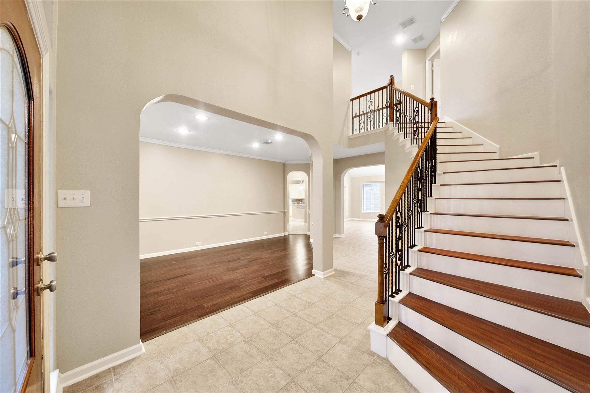 6426 Middlelake Court