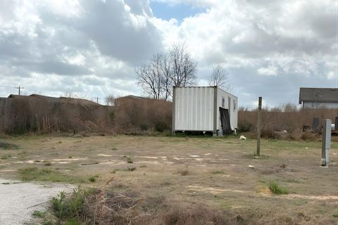 Photo of 1209 Road 5802, Cleveland, TX 77327 (MLS # 53137435)