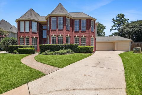 Photo of 17210 Silverthorne Lane, Spring, TX 77379 (MLS # 22058873)