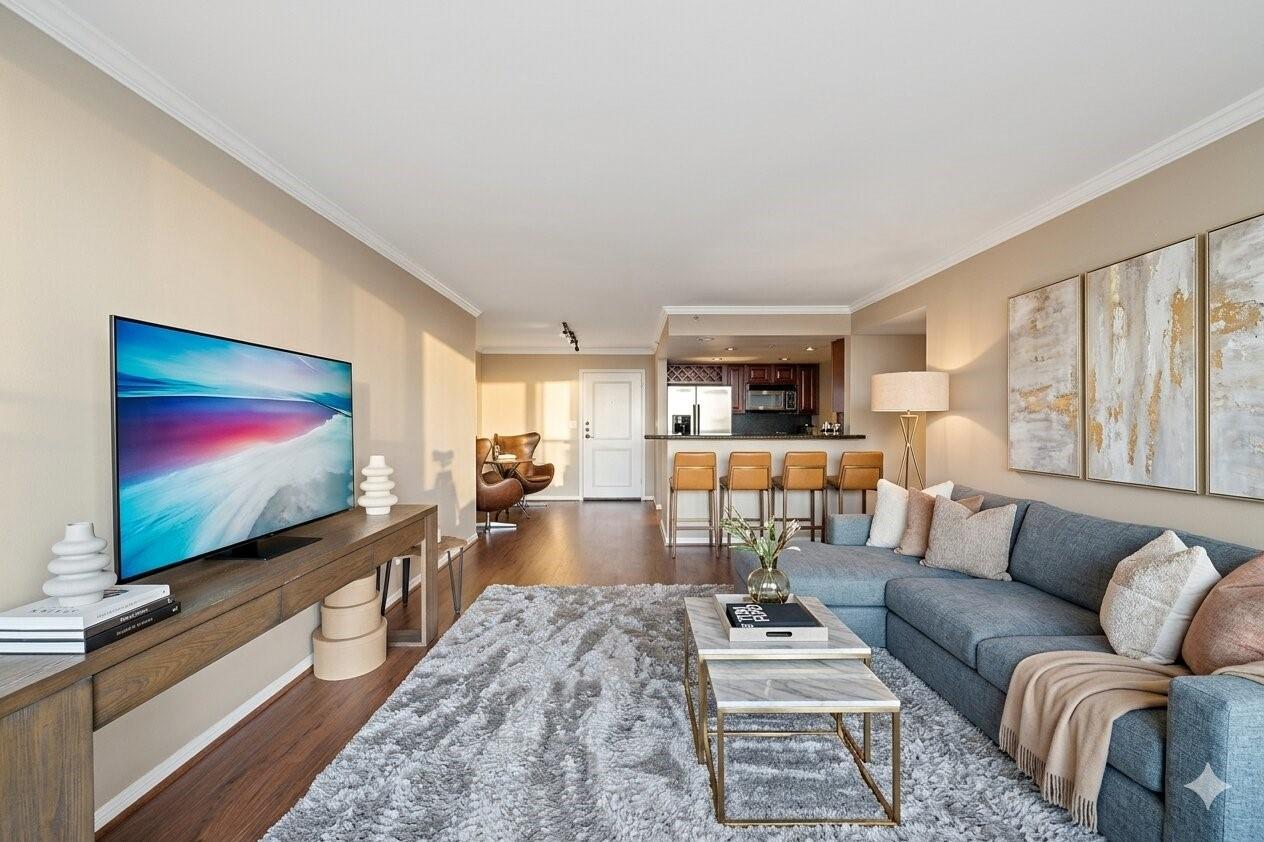 3525 Sage Road 1111