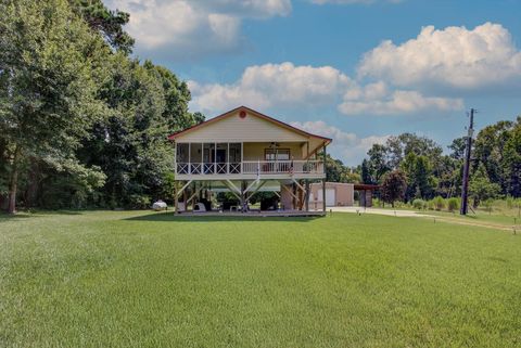 Photo of 233 S Bailey Street, Trinity, TX 75862 (MLS # 93198430)