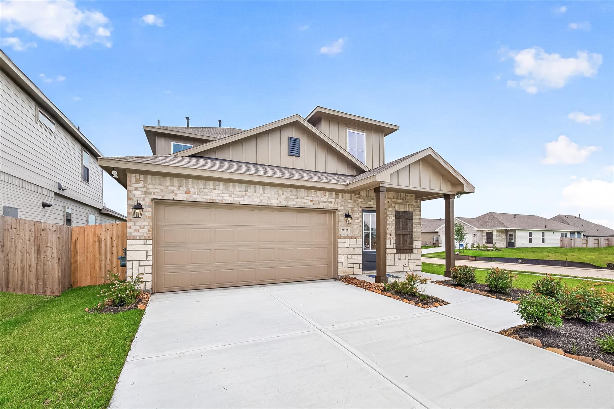 21127 Autumn Heights