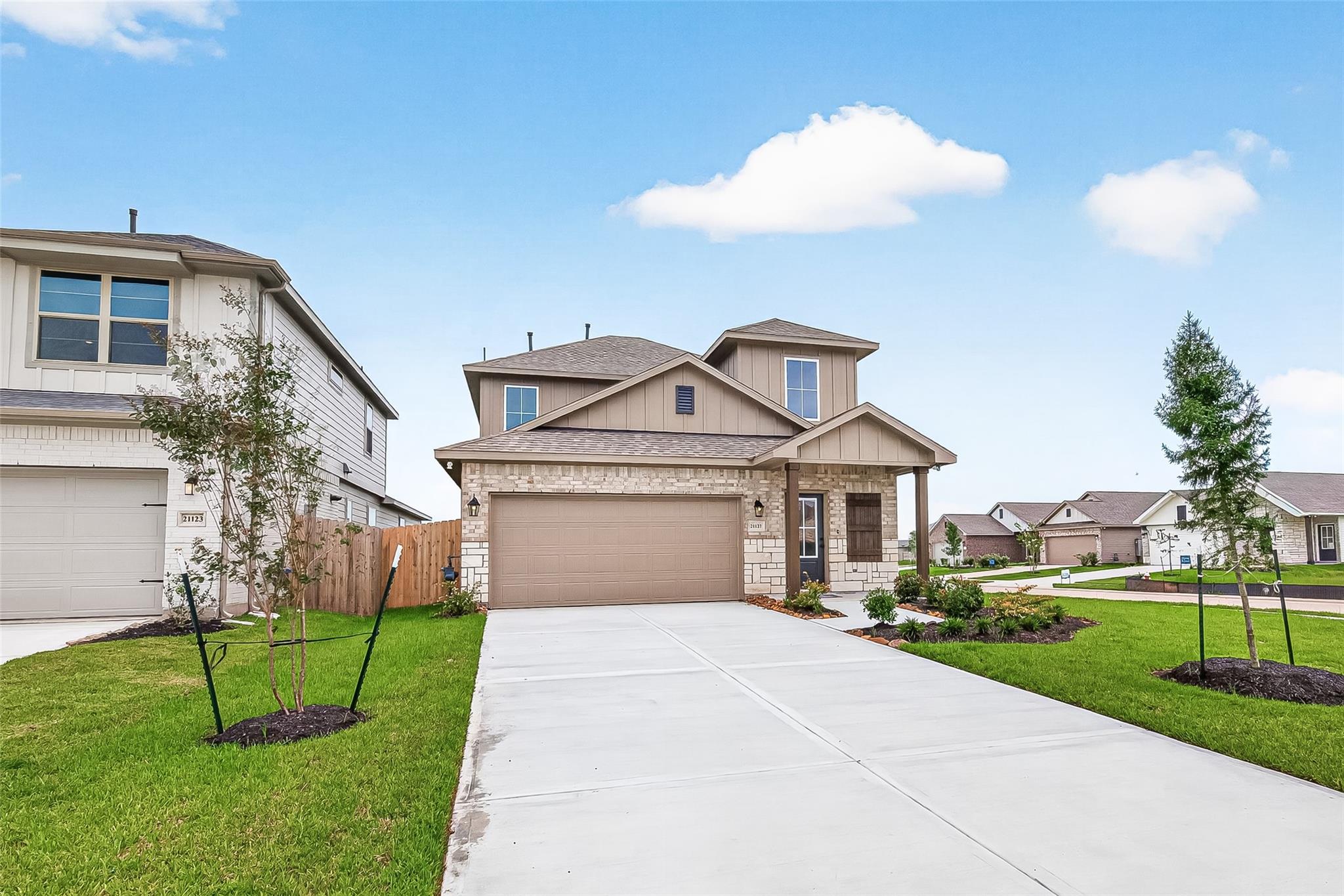 21127 Autumn Heights