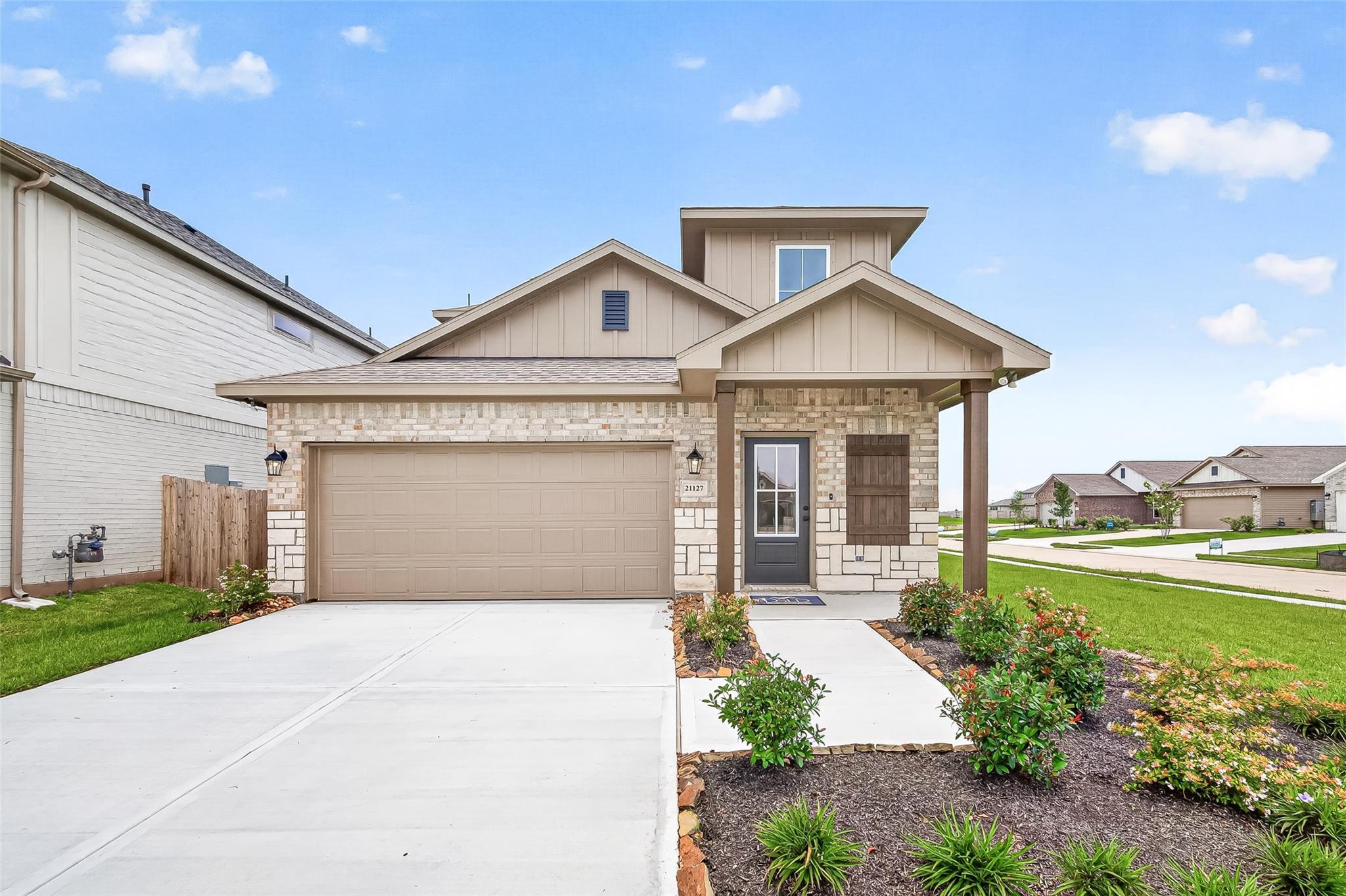 21127 Autumn Heights