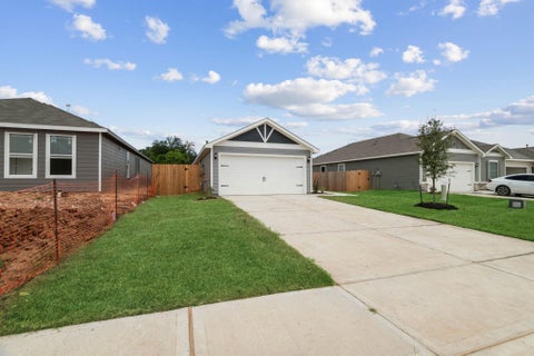 Photo of 713 Jasmine Ridge Lane, Waller, TX 77484 (MLS # 43744087)