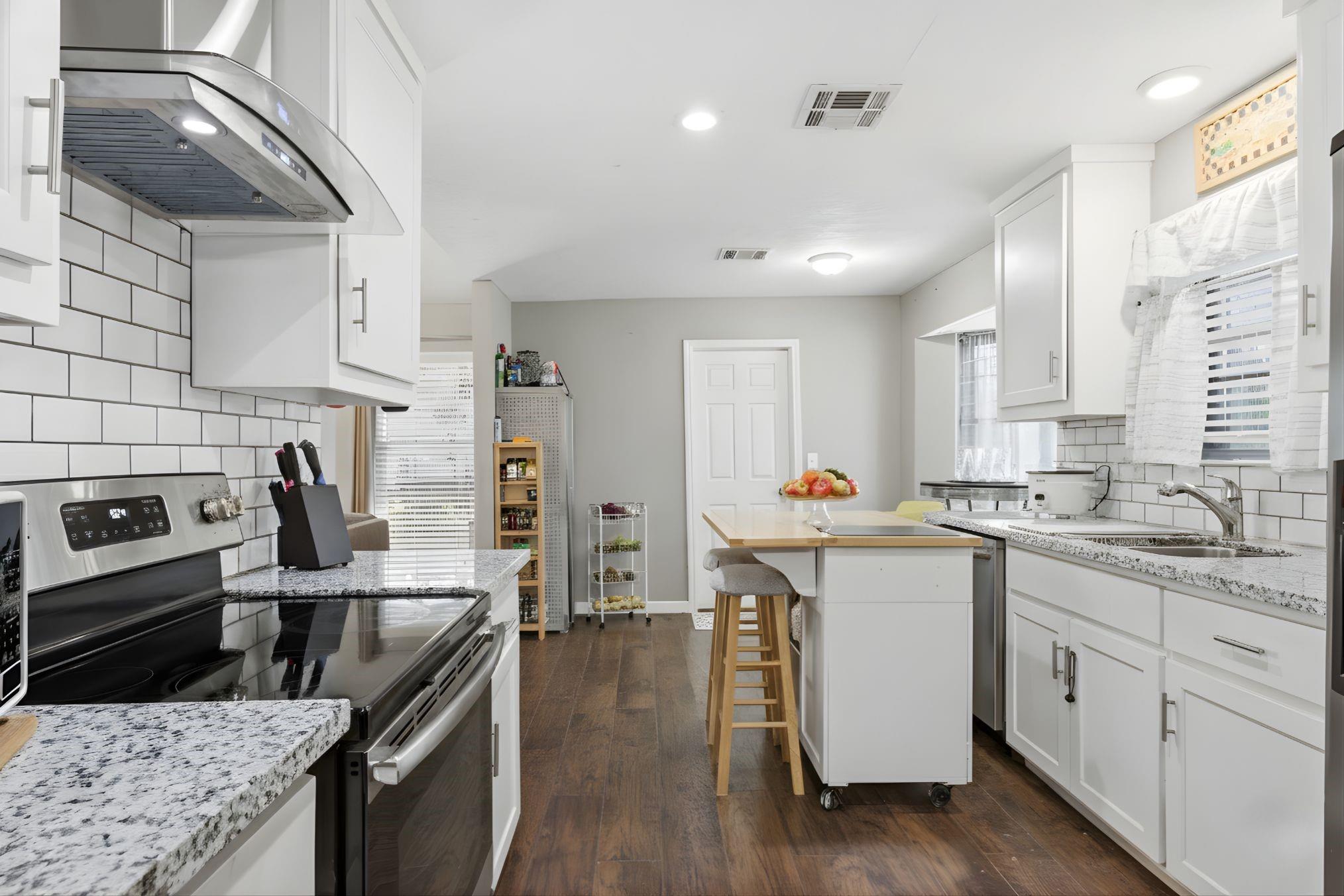 11702 Sagedowne Lane