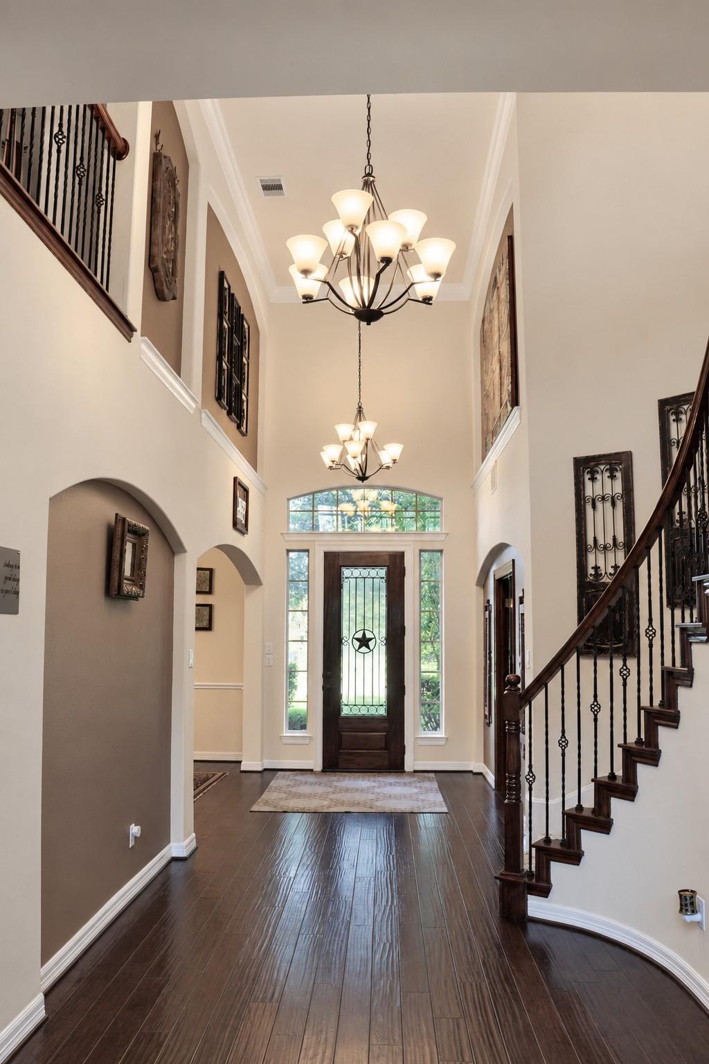 15211 Mccall Park