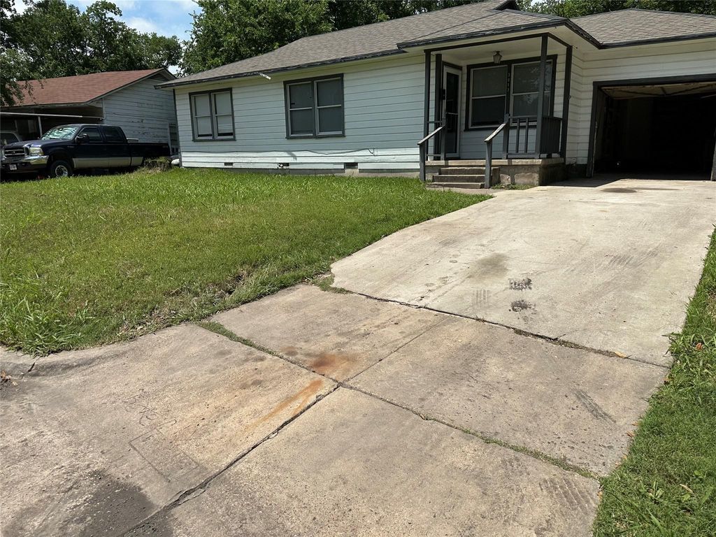 Photo of 3813 James Avenue, Waco, TX 76711 (MLS # 66133420)