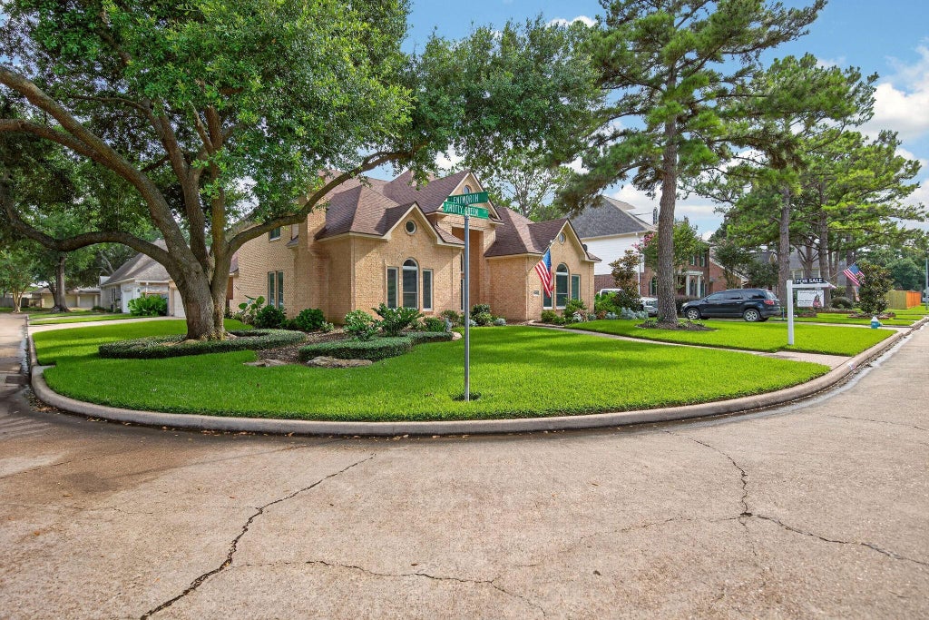 Photo of 18203 Knotty Green Drive, Houston, TX 77084 (MLS # 95011308)