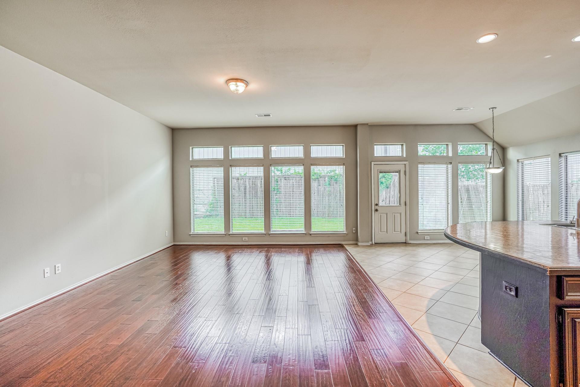606 Red Oak Canyon Lane