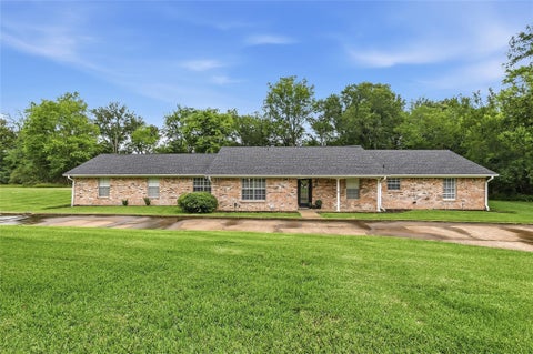 Photo of 906 Standley Road, Madisonville, TX 77864 (MLS # 78333703)