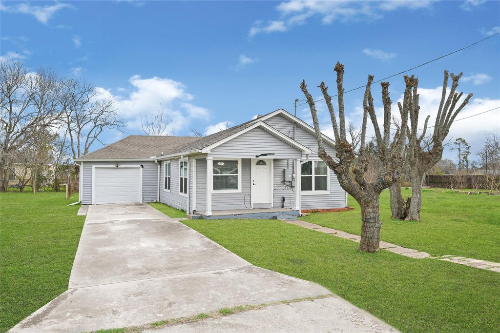 Photo of 312 Hemphill Street, Texas City, TX 77591 (MLS # 88465769)
