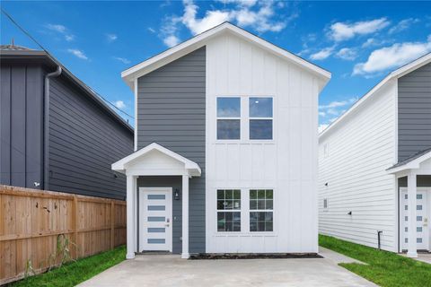 Photo of 7502 Laura Koppe Road #C-D, Houston, TX 77028 (MLS # 61098322)