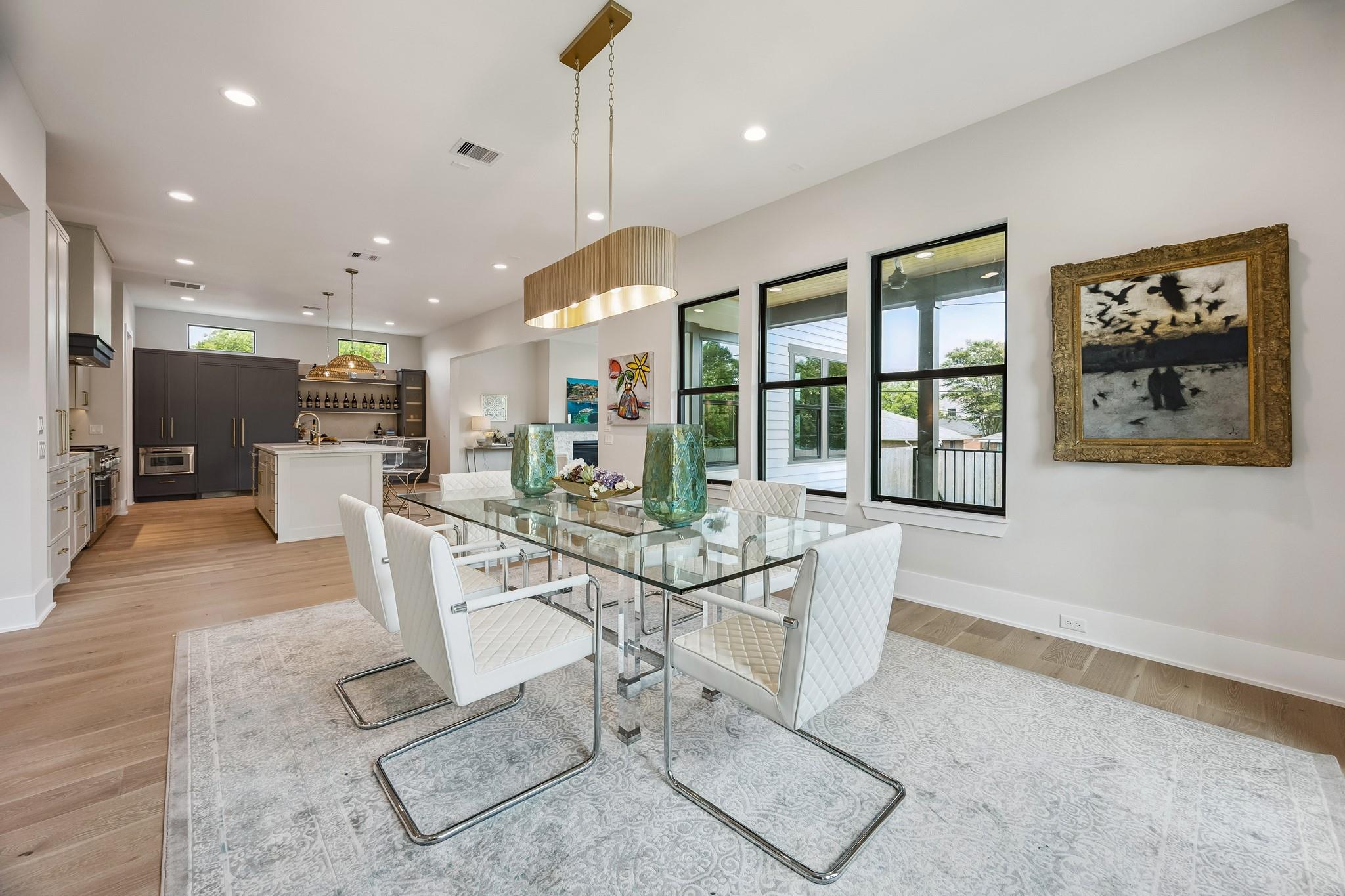 2214 Chantilly Lane