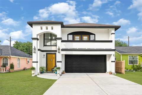 424 S Holmes Street La Porte TX 77571