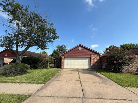 Photo of 13106 Worthington Street, Sugar Land, TX 77478 (MLS # 17786683) Photo of 13106 Worthington Street, Sugar Land, TX 77478 (MLS # 17786683)