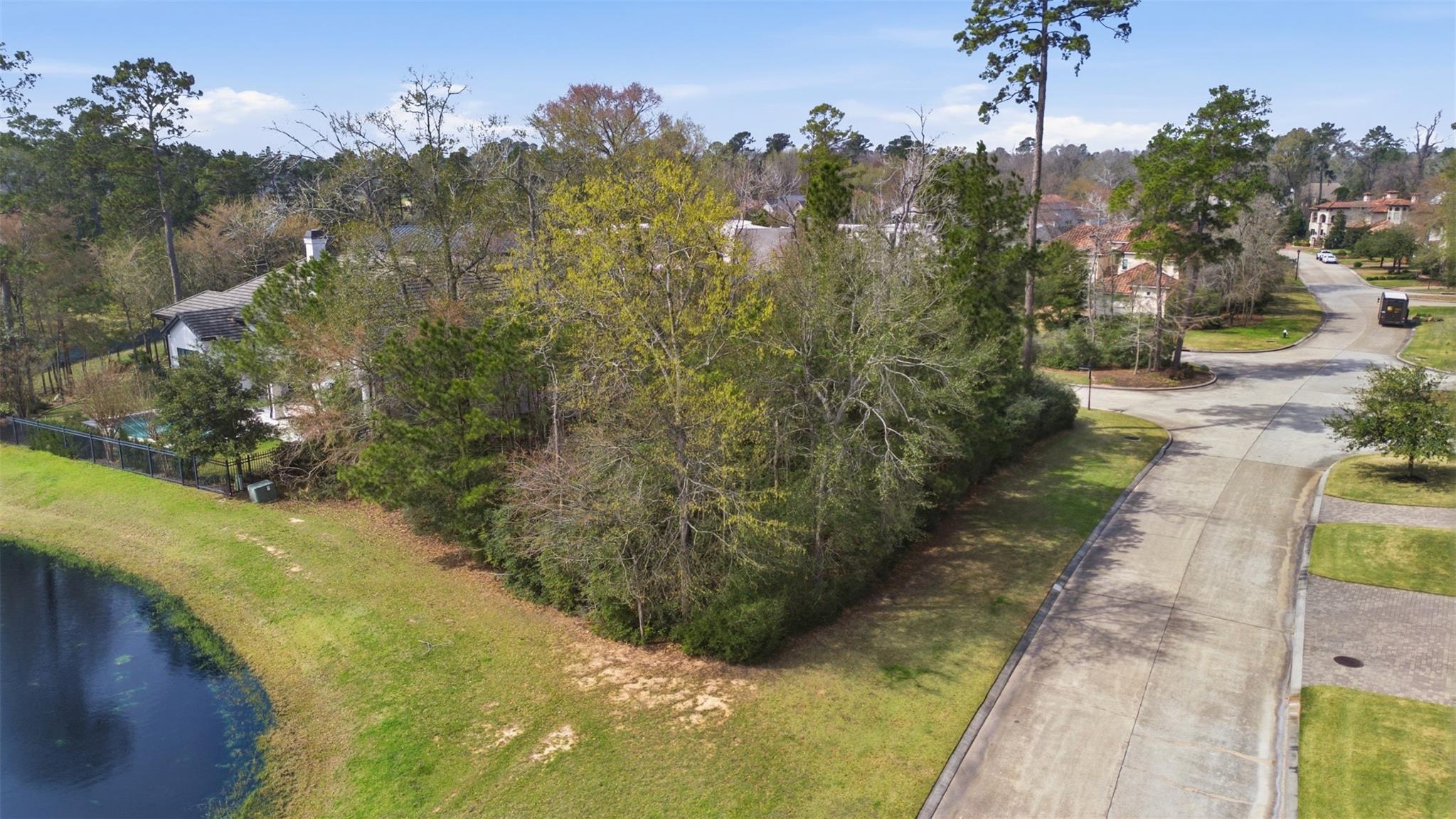 3 S Bayou Club Court