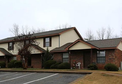 Photo of 102 Mountain View Court Ct, Hamilton, GA 31811 (MLS # 54020609)