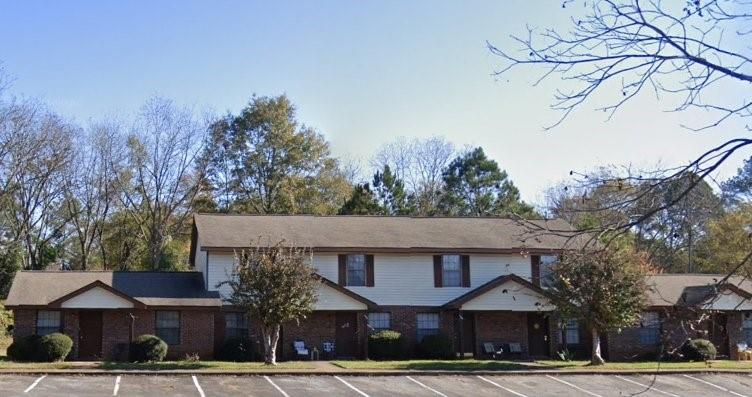 102 Mountain View Court