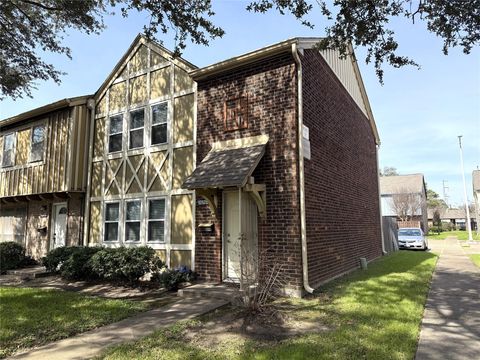 Photo of 10428 Hammerly Boulevard #51, Houston, TX 77043 (MLS # 14586807)