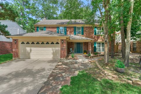 Photo of 100 W Rainbow Ridge Circle, The Woodlands, TX 77381 (MLS # 80379950)